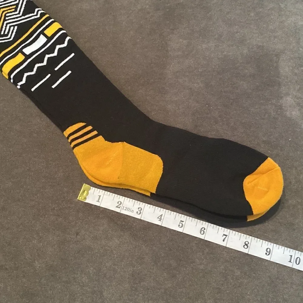 Ski Socks 2 Pairs Women’s or Men’s Size M NWT